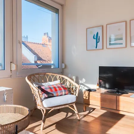 Les Oiseaux-2 Idealement Place Proche Et Centre 아파트 *